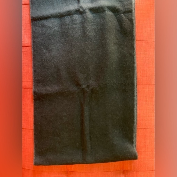 NWT FRAAS Men’s Cashmink Winter Soft Warm Gray Two-sided‎ Scarf - Picture 2 of 5